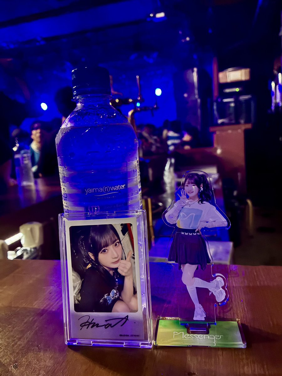 pyoe27's tweet photo. ホテル戻って朽ちてた🫠
まじでひなぴよ最高すぎたわ〜！！！
ダブルアンコールで2回目Howlingは痺れたし、熱量半端ないし良すぎた🔥
武道館までの道のりこれからも見届けます🐥🎸

#衝動ROCK_沖縄 https://t.co/jf1eHxsBQ7