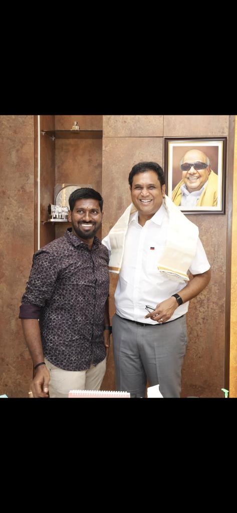 KumarSekar13's tweet photo. @TRBRajaa Happy birthday my lovely dear @TRBRajaa Anna💐🖤❤️🎂😍 https://t.co/osD52XY3kS