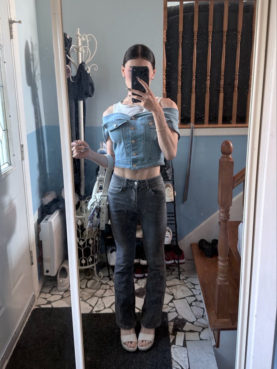 min_jooya's tweet photo. do i pass as a girl? 🤭

#nsfwtwt #montreal #canada   #MTF #transgirl #trans #maletofemale #maletofemaletrans #fem #femboy #trap #mtl #transmtl #transmontreal #montrealtrans #mtltrans https://t.co/FBiJ7h2hUz