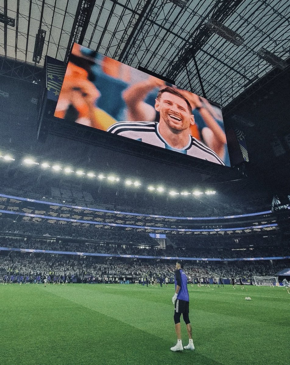 messi_archive's tweet photo. https://t.co/KxaWnx8xnl
