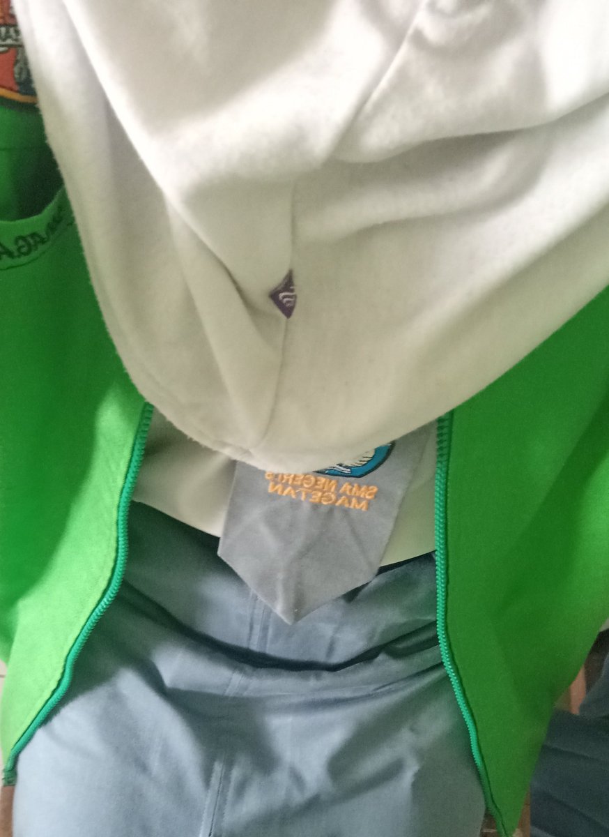 adnansz_'s tweet photo. sekarang first day agitt ಥ_ಥ https://t.co/Ei1YSKF9IU