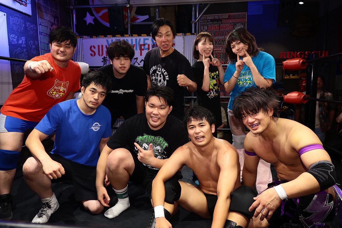 ringsoul1999's tweet photo. 団体は違えど
プロレス界の未来を担う
レスラーたち
これからもご注目下さい🔥
#サンファイ
#青田買い https://t.co/MsW9jpds6n