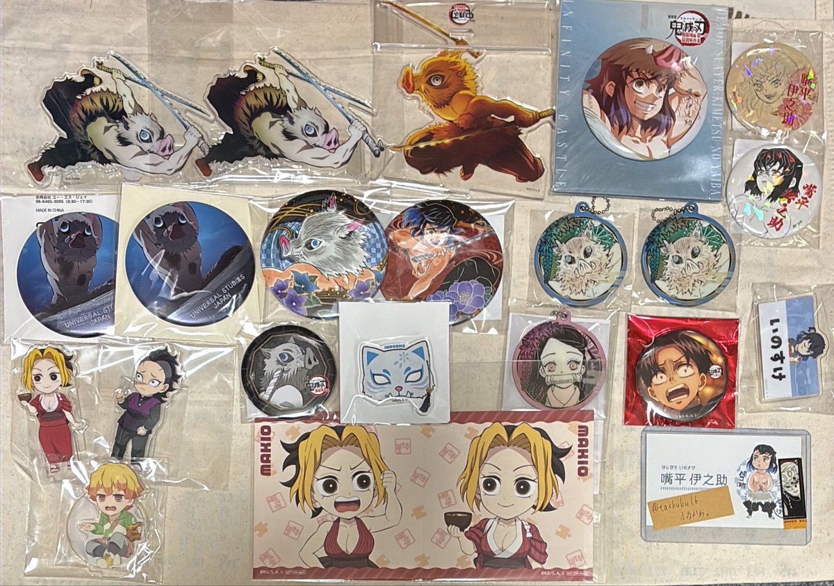 tashuku16's tweet photo. 【譲渡 交換】鬼滅の刃 アクリルスタンド 缶バッジ 原画展 ジャンプショップ ufotable

譲▶︎1.2.3

求▶定価+送料＞蜜璃 義勇 炭治郎 伊之助

1枚目は3枚目から半額〜お迎えお願い致します
3枚目含むお取引優先

交換はufotable関連アクリル系＞缶バッジ 紙類のみ

検索からもお気軽にお声掛け下さい https://t.co/QVo2w4KRJK