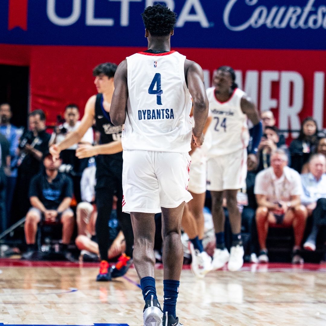RTNBA's tweet photo. AJ Dybantsa Today:

🔥 23 Points
🔥 7 Rebounds
🔥 2 Assists
🔥 3 Steals
🔥 2 Blocks
🔥 6/15 FG
🔥 1/6 3P
🔥 5/6 FT

The future. https://t.co/LTYG9UglZU