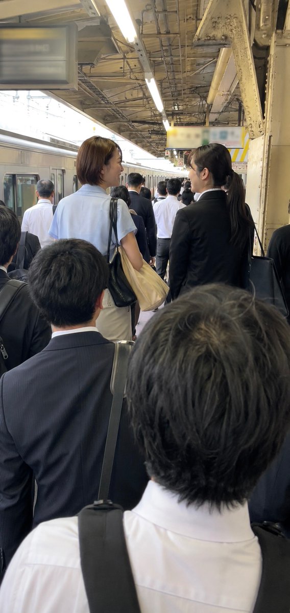 tall_laboratory's tweet photo. ただ会話するだけで目立ってしまう185〜190cmくらいの2人 https://t.co/Y6vDxpwvYP