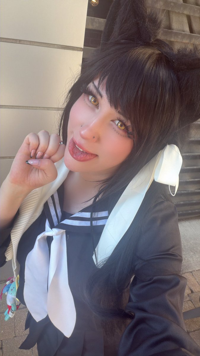 CosplayTayTay's tweet photo. Got that dawg in me 🐶 

My Atago cosplay from Azur Lane! 🛳️ https://t.co/gavMjakHPI