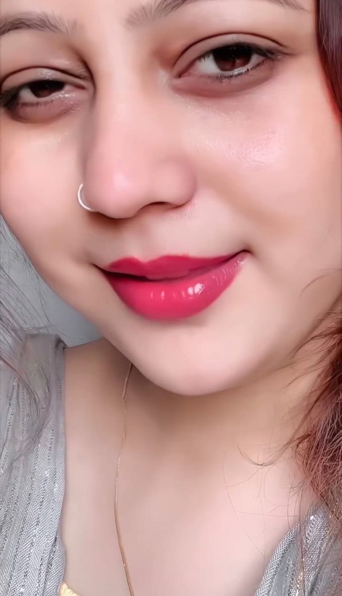 ShwetaDudey's tweet photo. Hi 💋 https://t.co/4IT2jRabbU