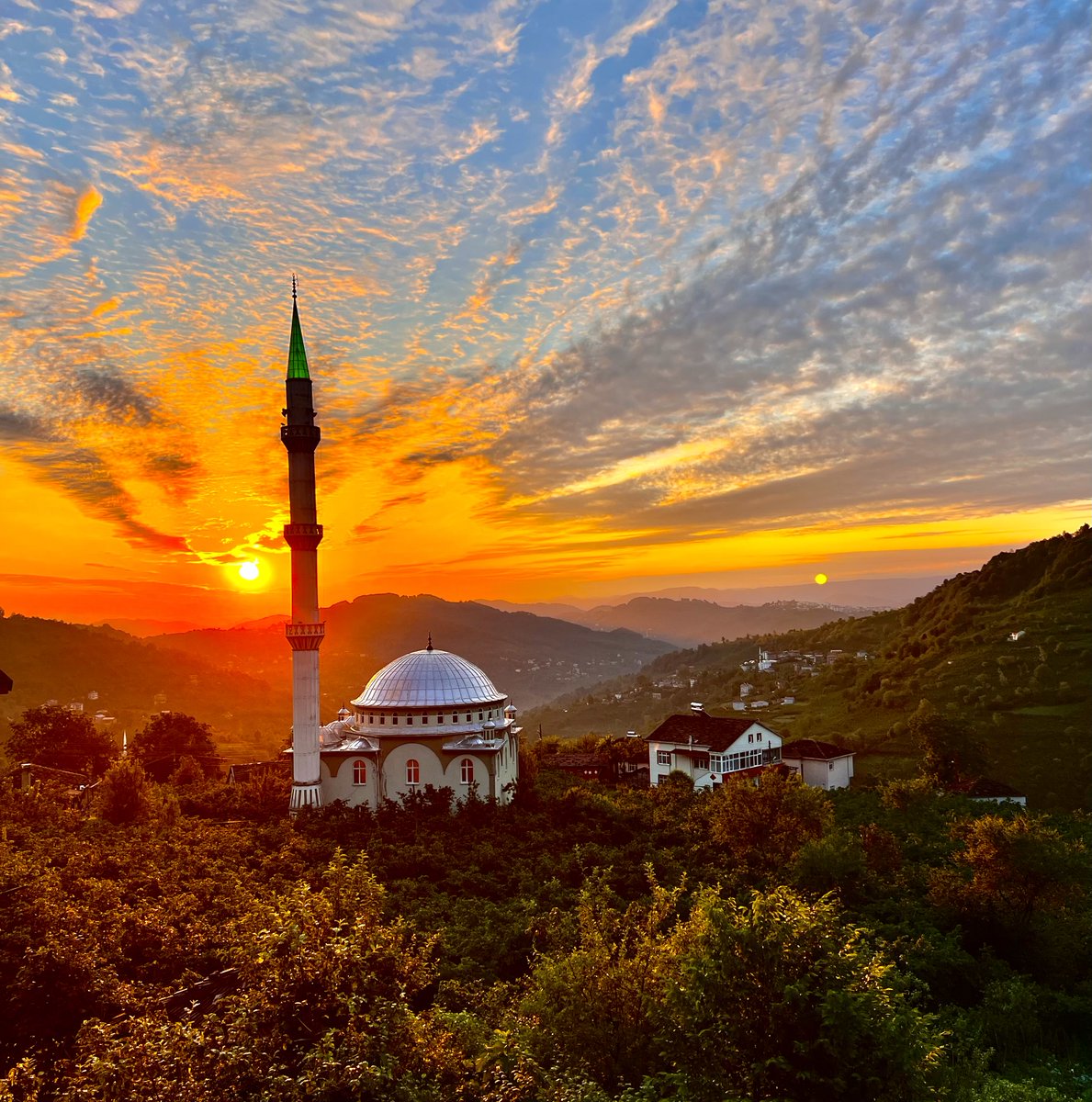 YucelPekaz's tweet photo. Dimdik olacaksın..Kalbin eğilecek.

Gavs-ı Sani (ksa) https://t.co/PJZ6ZwjppR