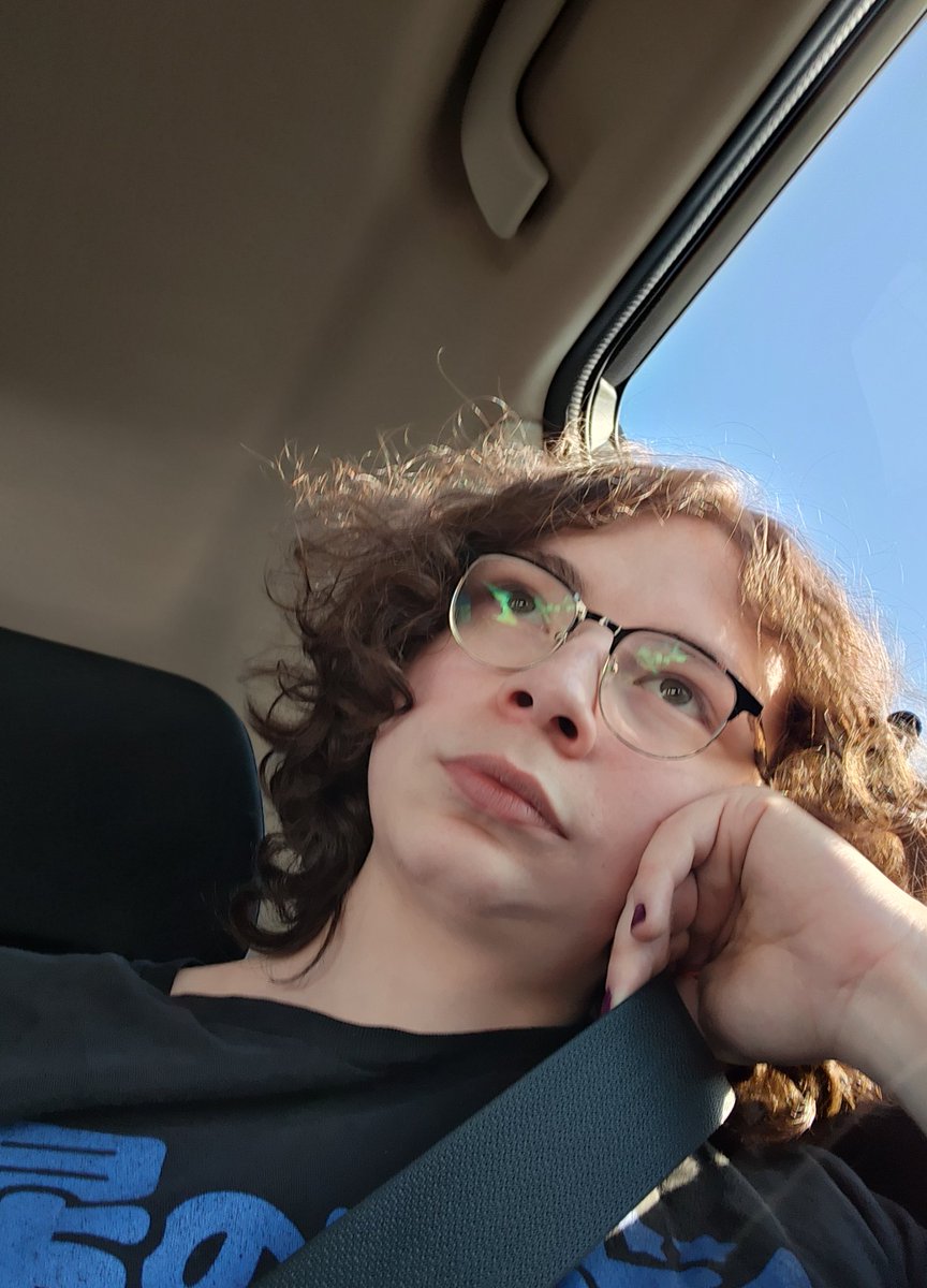 BlueJayStreamTV's tweet photo. 70$ birthday dinner I paid for lol... Just to get misgendered and deadnamed the WHOLE FUCKING TIME https://t.co/LxYORN1dJz