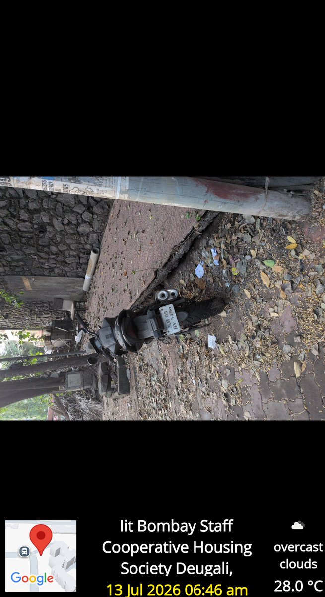 sakinakainfo's tweet photo. Dear @PowaiPS @MumbaiPolice @MTPHereToHelp
An abandoned bike has been parked for a long time near Gate no 4 of SM Shetty School, Out side IIT BOMBAY STAFF SOCIETY Gate, #Powai 
Location: https://t.co/PNdVPBbkaM https://t.co/l1BKLx9X4H