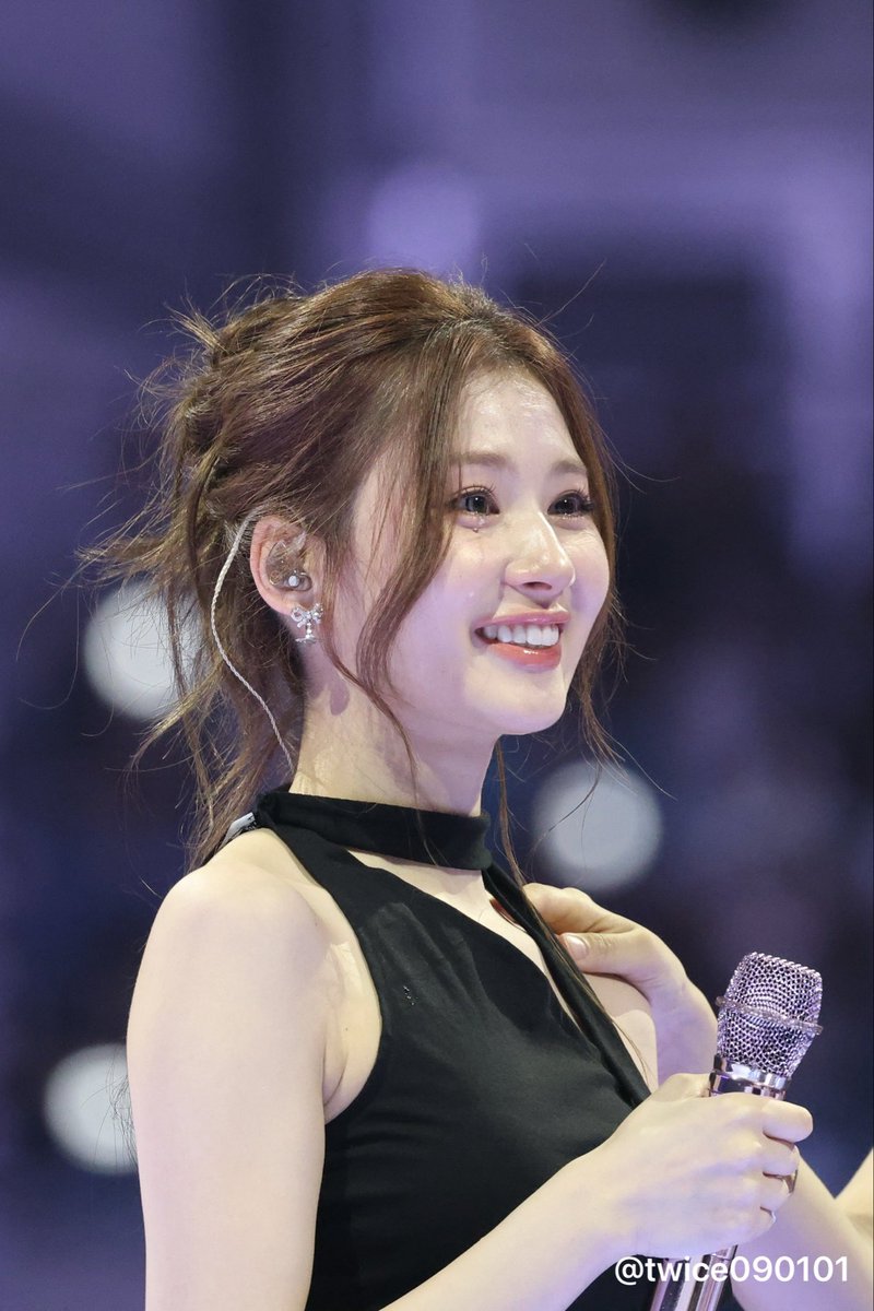 twice090101's tweet photo. 260712 THIS IS FOR WORLD TOUR FINALE 

#사나 #SANA #サナ
#트와이스 
#TWICE_THIS_IS_FOR_WORLD_TOUR_FINALE_IN_SEOUL https://t.co/Z9XqlFdmqe