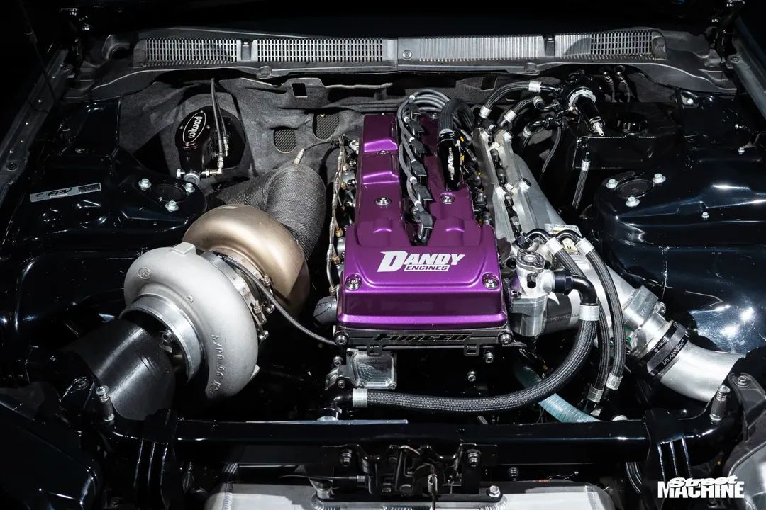 garage193's tweet photo. FG Falcon Ute. This one runs a 7.11 on the 1/4 mile 😲😎 https://t.co/jfdKnm8qDe