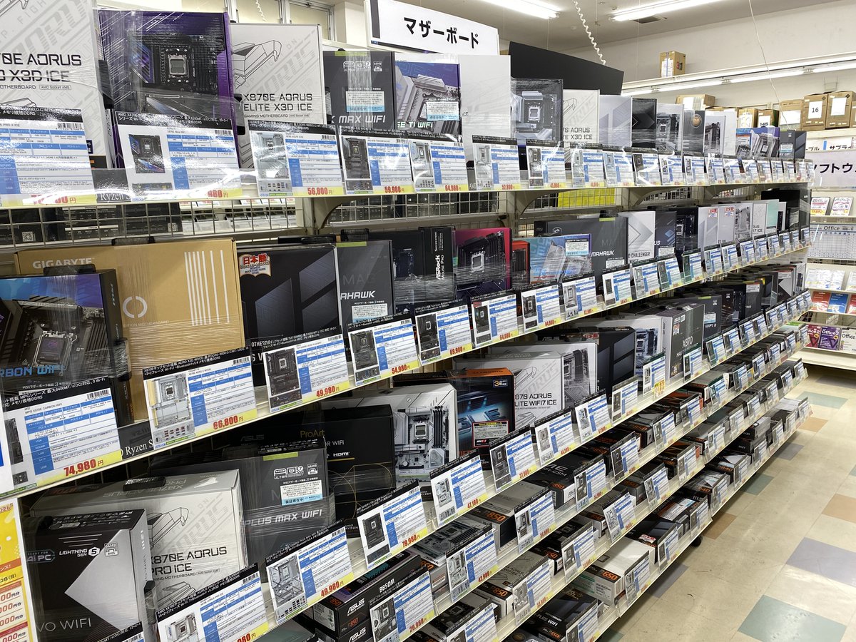 GoodWill_NAHA's tweet photo. #パソコン工房 #グッドウィル
那覇新都心店はアキバ水準の
価格・品揃えでご用意※当社比📣

ＰＣパーツの在庫も店頭に多数ご用意しております！
是非ご来店ください😃 https://t.co/5E48PvGXGI