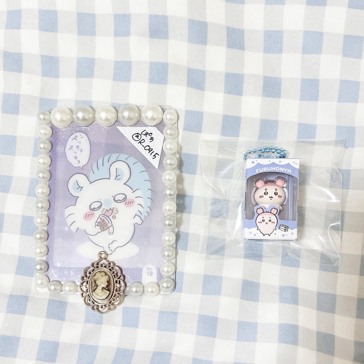 R___O915's tweet photo. ちいかわ チョコボックス 交換 譲渡

【譲】古本屋

【求】ちいかわ（身内分）or定価＋送料

✧郵送希望
✧litlink一読推奨です

お気軽にお声掛けください🌸 https://t.co/CJeKkKWKQC