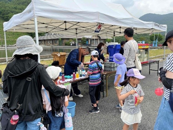 hiroshima_wsa's tweet photo. 【水道週間イベント開催！】
三原事務所では、６月６日に西野浄水場を一般開放し、水道週間イベントを開催しました🎉
当日は晴天に恵まれ☀️、400名以上の方々にご来場いただき、水道事業について知っていただく機会となりました✨
当日の状況はこちら→https://t.co/wzaKiHmtJM
#広島県 #水道 #三原市 https://t.co/xF6q2fUtMc