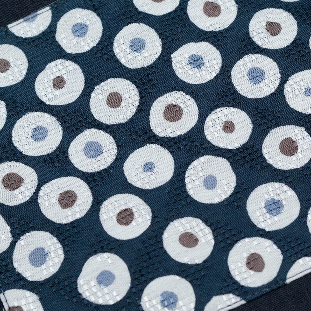 SeriusBanget6's tweet photo. Pengen tampil formal tapi tetep keliatan effortless dan gak kaku? Batik Bonolo Nakoga solusinya. Motifnya modern, bahannya adem, pas banget buat ngantor atau hangout. ✨

🛒 https://t.co/2SB2O6XRj4

#BatikBonoloNakoga #BatikModern #OOTDLocalBrand https://t.co/qj3cVSIPwF