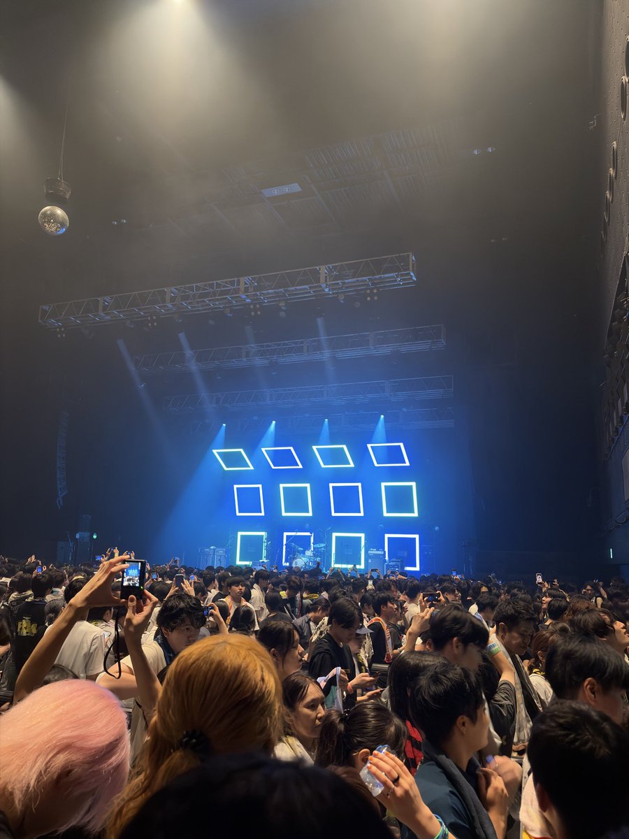 04_sand_on's tweet photo. 誕生日にフレデリックとフォーリミの対バンはほんま最高でした🫶
Letterで夏迎えられて良かった߹ ߹ https://t.co/0slZ0Q1QUR