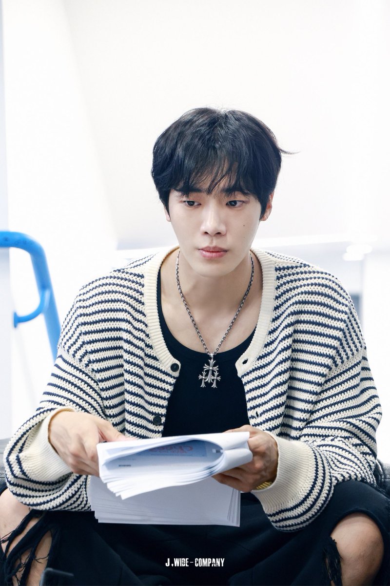 woooooo_0605's tweet photo. 뽀둥한 맨얼굴 너무 좋다고 https://t.co/1XKv0XAJu7