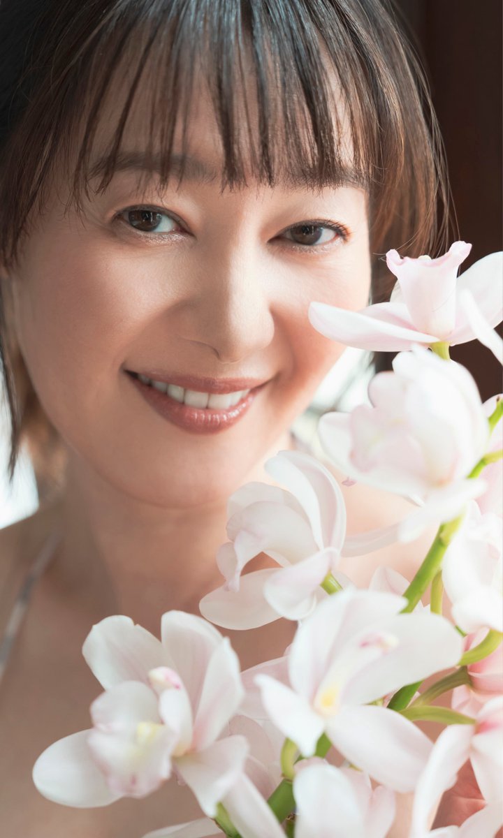 shupure's tweet photo. これで最後‼️
これまでの限界を塗り替える本作では、フィナーレにふさわしい大胆な姿を堂々披露✨

グラジャパ！限定カット付き💐

竹中知華@happyhappytomo1
デジタル写真集『TOMOKA THE LAST』
https://t.co/X1UoI4byCH https://t.co/Mga7Y5hbWz
