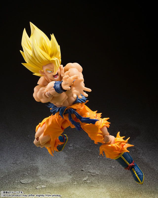 NzGundam's tweet photo. Winter is here, and there's no better time to stay warm indoors and build your next masterpiece!

🔥 New Arrivals Landing Weekly
We're receiving fresh shipments every week, including:
• Gundam Model Kits
• S.H.Figuarts
• MAFEX
• Transformers
• Zoids
• Anime Figures https://t.co/1p4eUJVyQm