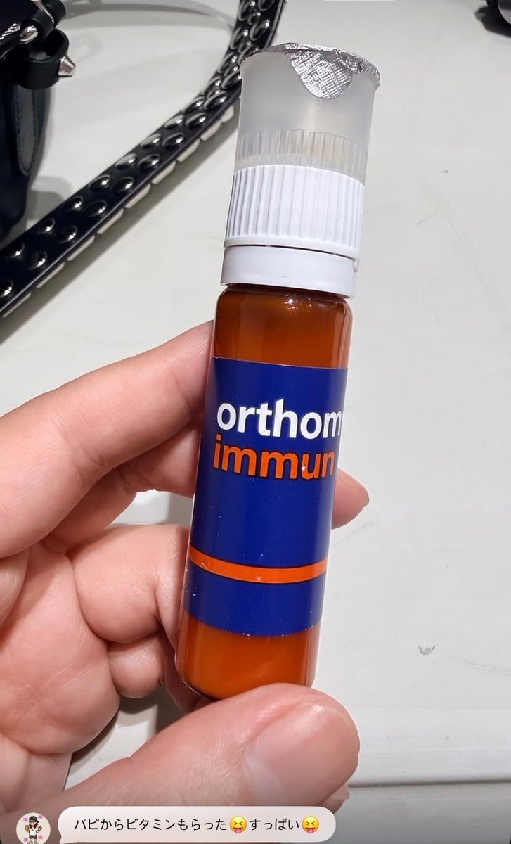 jzzzindaeyo's tweet photo. 260712 Bobby‘s stylist for Chanmina’s AOD Final concert update. 
Bobby gave him vitamin (Orthomol Immun)

👤I'm so happy I got to be in charge of styling my idol's outfit too 🩵 lol
👤Got a vitamin from Bobby 😝It's sour 😝

Kind Bobby 🥺
he makes sure everyone is healthy
#BOBBY #바비 @bobbyranika