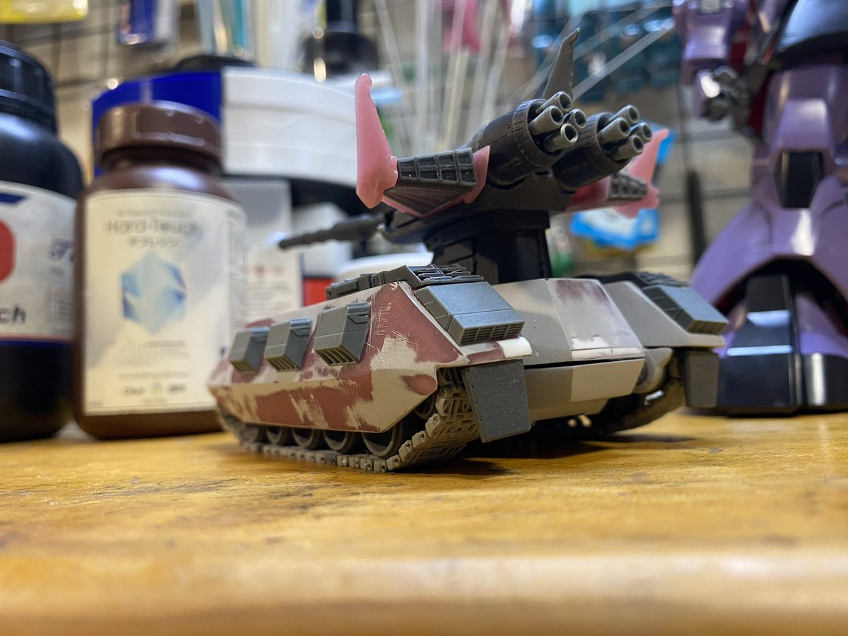 diemr2's tweet photo. @YOSSHI37953592 クリアのマゼラ、ドダイとコアブ本体はインクジェット式の3dプリンターです〜
他は光造形機とFFF式の3dプリンターでゾックは両方使ってます♪
んでこのマゼラはオールレジン製でゴザイマス(￣∀￣) https://t.co/Y8KPjyT65t