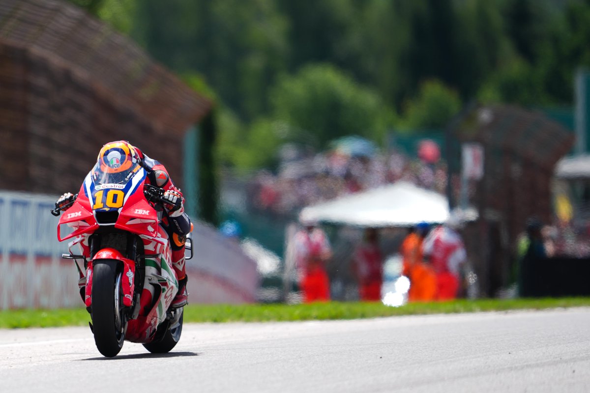 HondaJP_Live's tweet photo. MotoGP第11戦ドイツGPが開催されました🏍️

Honda HRC Castrolのルカ・マリーニ選手が8位入賞!
また、後方から追い上げたディオゴ・モレイラ選手(Pro Honda LCR)が11位でフィニッシュし、ポイントを獲得しました。

チームは次戦イギリスGPまで3週間のサマーブレイクに入ります。

#Honda #MotoGP https://t.co/4Ys84Fakkk