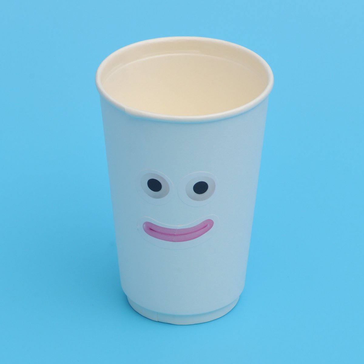 CafeCLtd's tweet photo. Let’s bring a #smile to everyone’s face with our fantastic range of #recyclable & #compostable #takeaway & #delivery #packaging – there’s no better way to #celebrate the start of the week! https://t.co/4AgpykQIve