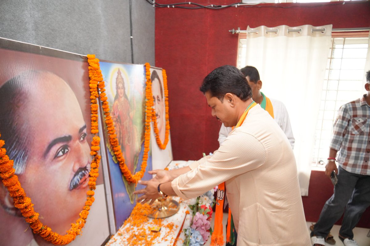 BhupenKBorah's tweet photo. As part of the District Training Series under the Pandit Deendayal Upadhyay Prashikshan Mahabhiyan, I had the opportunity to address the Lakhimpur district karyakartas on government welfare schemes, organisational discipline, and the role and responsibilities of a dedicated BJP karyakarta.

Yesterday, Assam BJP Hon'ble President and Hon'ble MP Sri @DilipSaikia4Bjp  Dangoriya delivered an inspiring session on "BJP's History & Growth," highlighting the ideological journey, organisational strength, and glorious legacy of the party.

The training programme is playing a vital role in equipping our karyakartas with ideological clarity, organisational skills, and the commitment needed to serve the people with greater dedication and strengthen the BJP at every level.
Sri @manabdeka Hon'ble MLA and Sri @rishirajhazari HonbyMLA  also participated in the session along with various senior Karjykarta of our district and state .