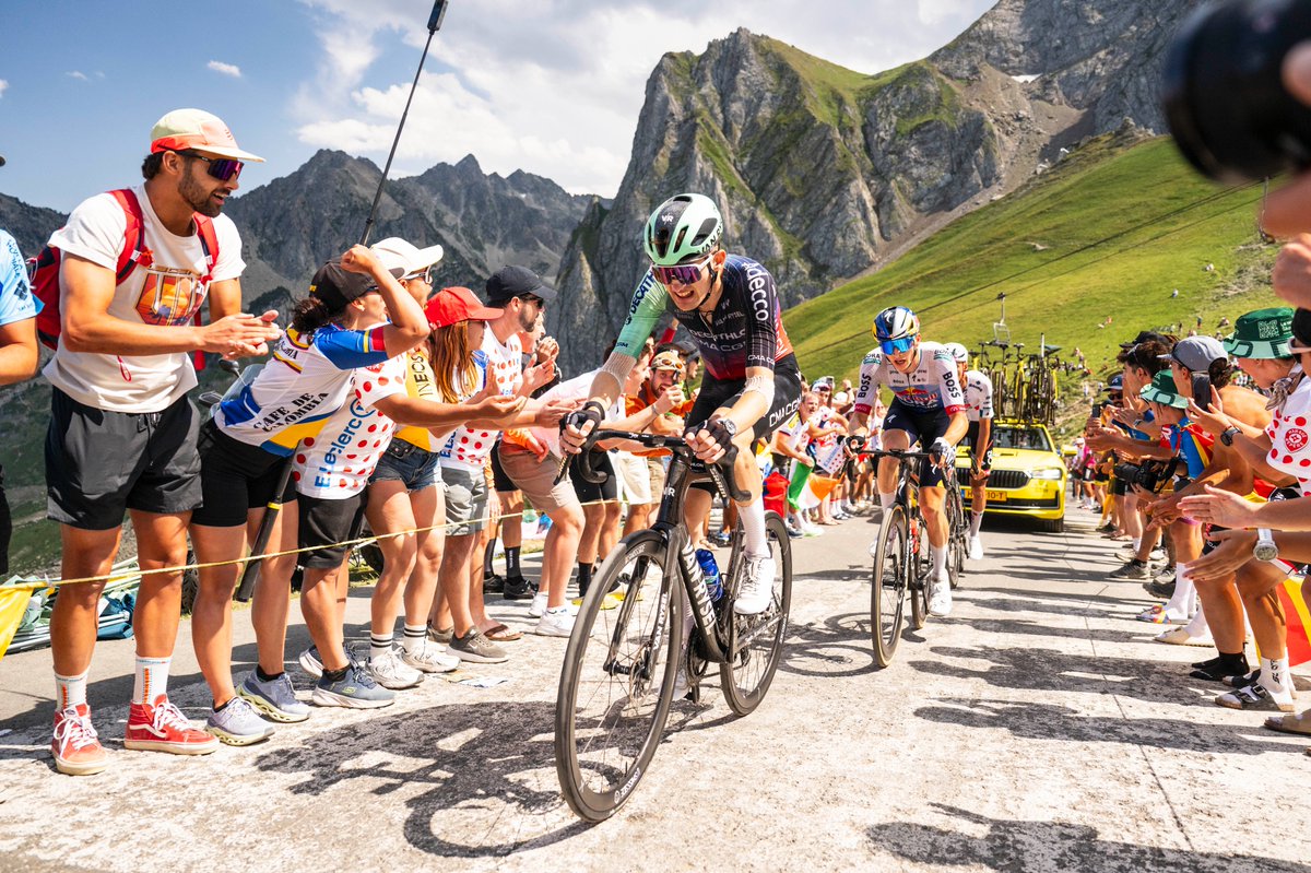 seixas_paul's tweet photo. Semaine 1 ✅
Un grand merci à l'équipe @decathloncmacgm pour le boulot et à vous tous pour le soutien depuis le Grand Départ !

Week 1 of @LeTour ✅
Huge thanks to the team for the hard work, and to all of you for the support since the Grand Départ!

📸 @PaulineBallet / ASO https://t.co/lSfroeCv97