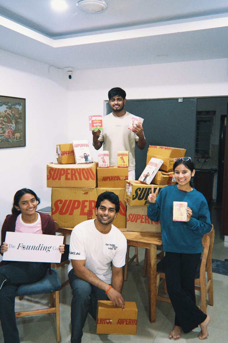 thefoundingco_'s tweet photo. #SuperYou is powering our founders with 15g of protein per day. Super you for Super founders. Lots of love ❤️
@RanveerOfficial @nikunjbiyani https://t.co/FHB9ZhWxx2