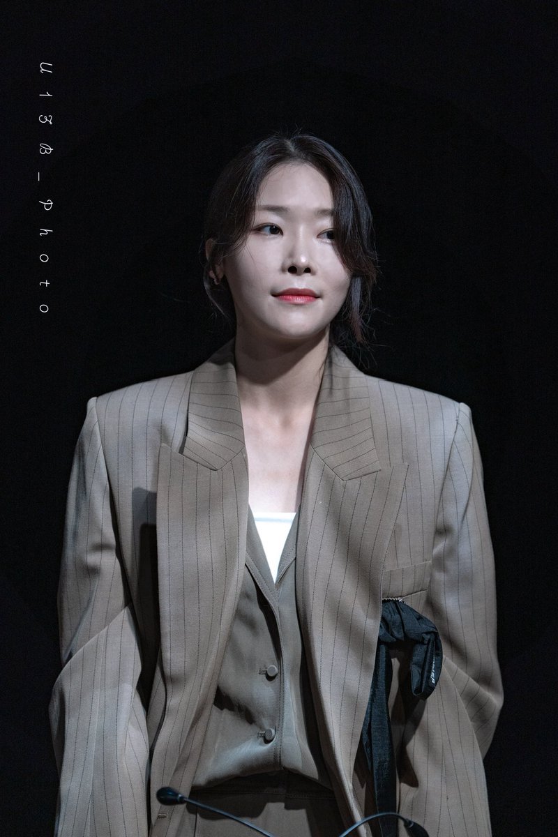 U13B_Photo's tweet photo. 260712 18시
<CROSSFADE _ 도리안 그레이의 초상>
커튼콜

헨리 워튼 | #선유하 배우님

“진심으로 그렇게 생각해요?” https://t.co/3WuFWnzozJ
