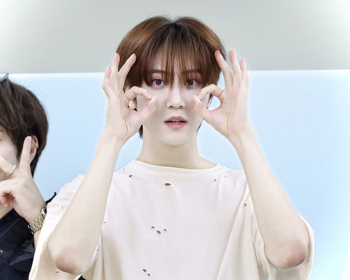 mmrr0125's tweet photo. 📸✨0712 오사카
☀️MUL JAPAN SPECIAL LIVE 2026☀️

타코야키 오오키니🐙
#원철 #MUL #에뮤엘
@MUL_OfficialX https://t.co/OKM1xu6mKC