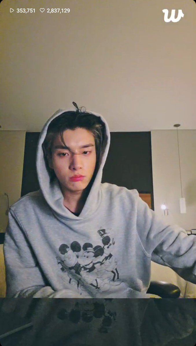 enhypenupdates's tweet photo. [EN-LIVE PLAYLIST 🌟] 260713
“🙃” 

Jake’s Weverse Live Playlist 🎵 

U Look So Good In Fall - Sorisa
STICK WITH ME - The Kid LAROI
YUKON - Justin Bieber 
Shabang - Drake
Retail Therapy - ARDN
Trip (feat. Hannah) - Leellamarz 
BABY I'M BACK - The Kid LAROI
It's Up - Drake
they don't know 'bout us - BTS
Love Is Like - Maroon 5

@ENHYPEN_members @ENHYPEN #ENHYPEN #엔하이픈