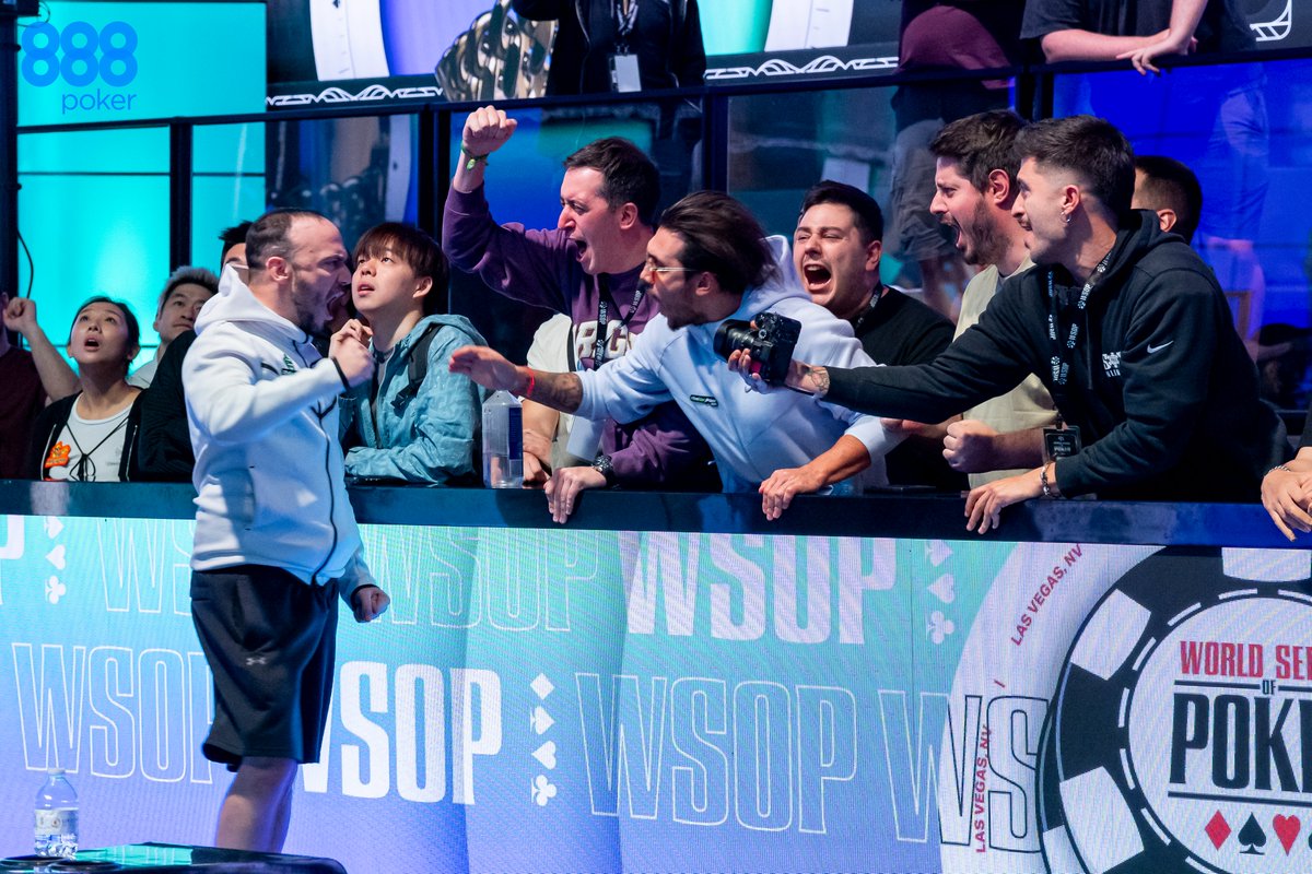 gema_cristobal's tweet photo. 📸@WSOP Main Event Day 7 with @888poker
#Vegas #888poker #PhotographerOfPoker #wsop26 https://t.co/YbTduBeDRT
