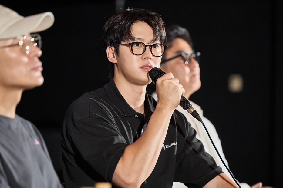 gongmyungfilms's tweet photo. ๐ธ | Gong Myung for GV #ExtremeJob #๊ทนํ์ง์
at 30th Bucheon International Fantastic Film Festival #BIFAN ๐ค
#GongMyung #GongMyoung #๊ณต๋ช
https://t.co/MfFw9Km5MJ