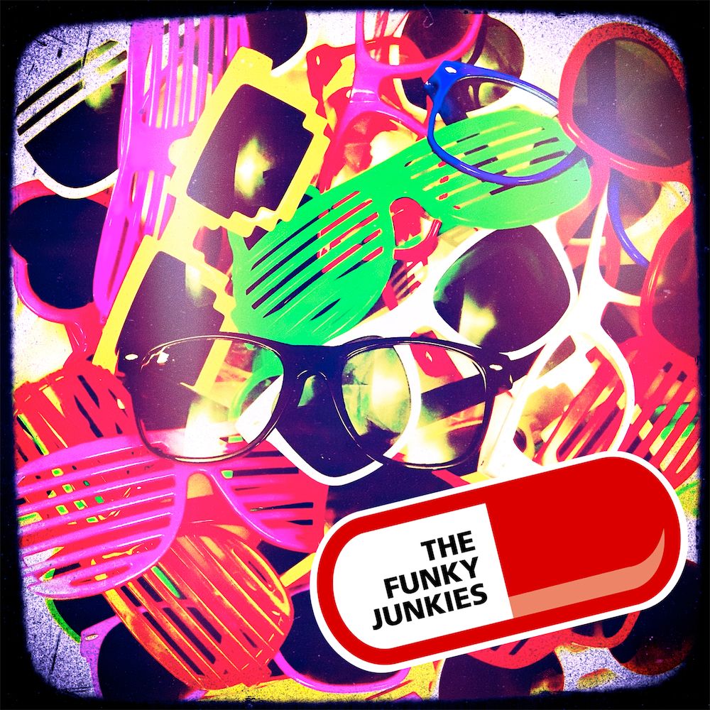TheFunkyJunkies's tweet photo. It's Embrace Your Geekness Day 🤓 Geeks, nerds, dorks ... and The Junkies. Naturally we've got a track for that.

'Geeky Beatnik' by Dave Loop from TFJ024 Particularly Hipstery 🎵🎸

>>> https://t.co/O3JoGRWbzX

#thefunkyjunkies #embraceyourgeekness https://t.co/FvnRkcZlGa