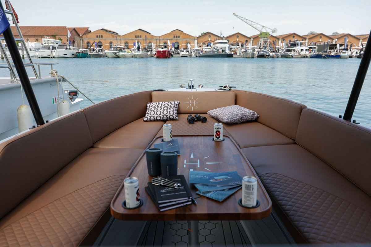 HeliosMarine's tweet photo. Helios Marine set to make its Dutch debut at @HISWAtewater 👋🏼🇳🇱

Helios Marine is entering the Netherlands. Through an official partnership with Amsterdam-based #shipyard E-WERF, the first Helios Omega 7.2 for the Dutch market will make its debut at HISWA te Water in Lelystad. https://t.co/PPjvNMY4Pq