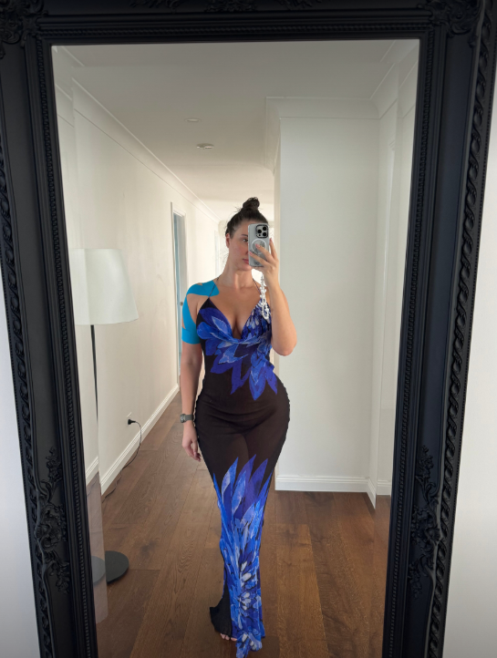 w1fenextdoor's tweet photo. which dress suits me better?🥰
1 or 2?🫣 https://t.co/FgP59I8SkL
