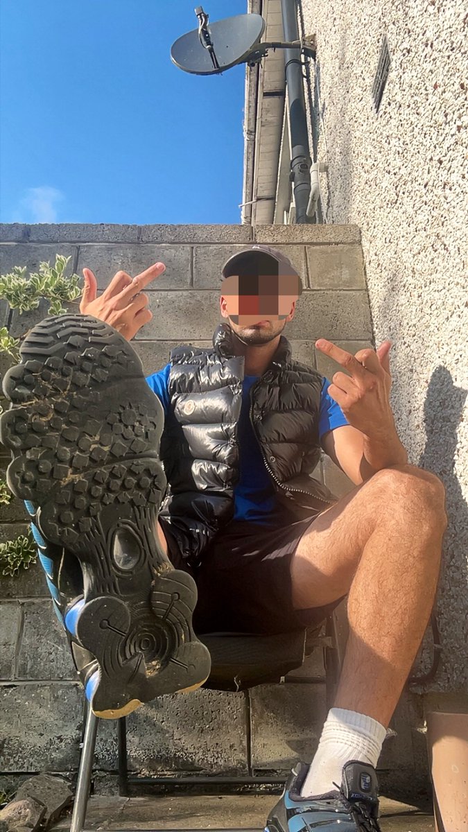 Masterhcm1's tweet photo. Monday morning fags. Get out there and work hard for master’s cash. 💴 😈 🔥
#scally #chav #master #scallymaster #findom #mascdom #pufferjacket #airmax #monclermaya #roadman https://t.co/DNabOhvWVR
