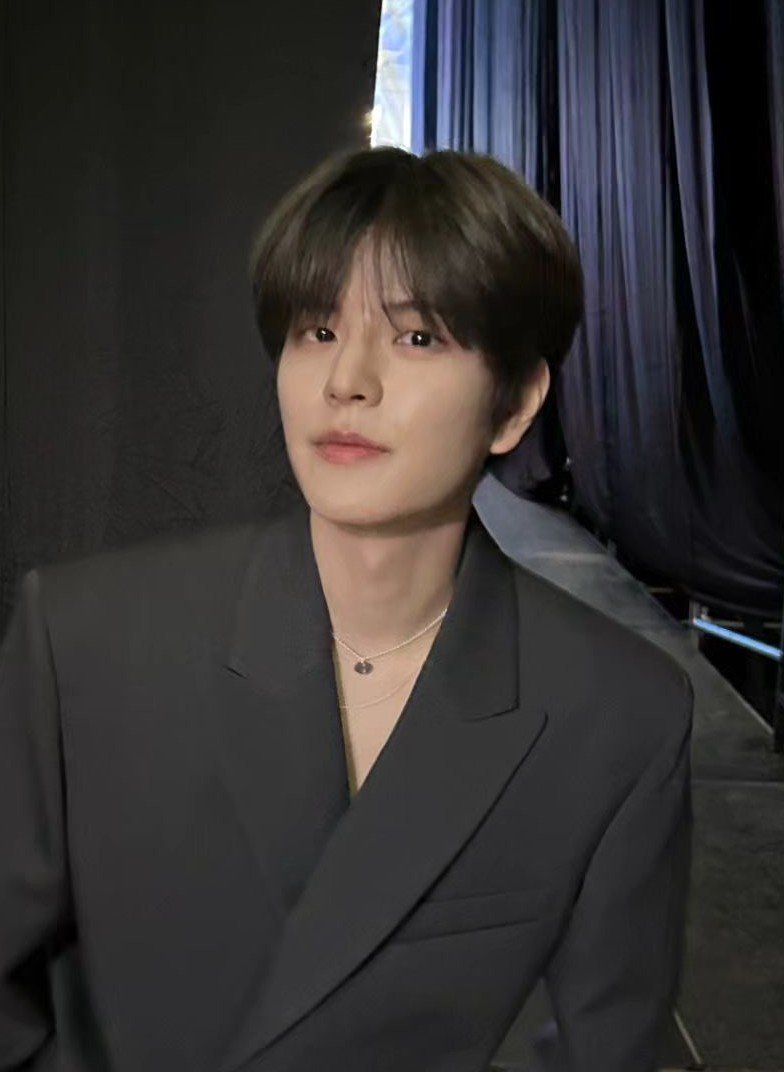 seungminisagod's tweet photo. and this hair length looks so good on him pls don't cut it short 🥹 https://t.co/vxl1C9JwpM