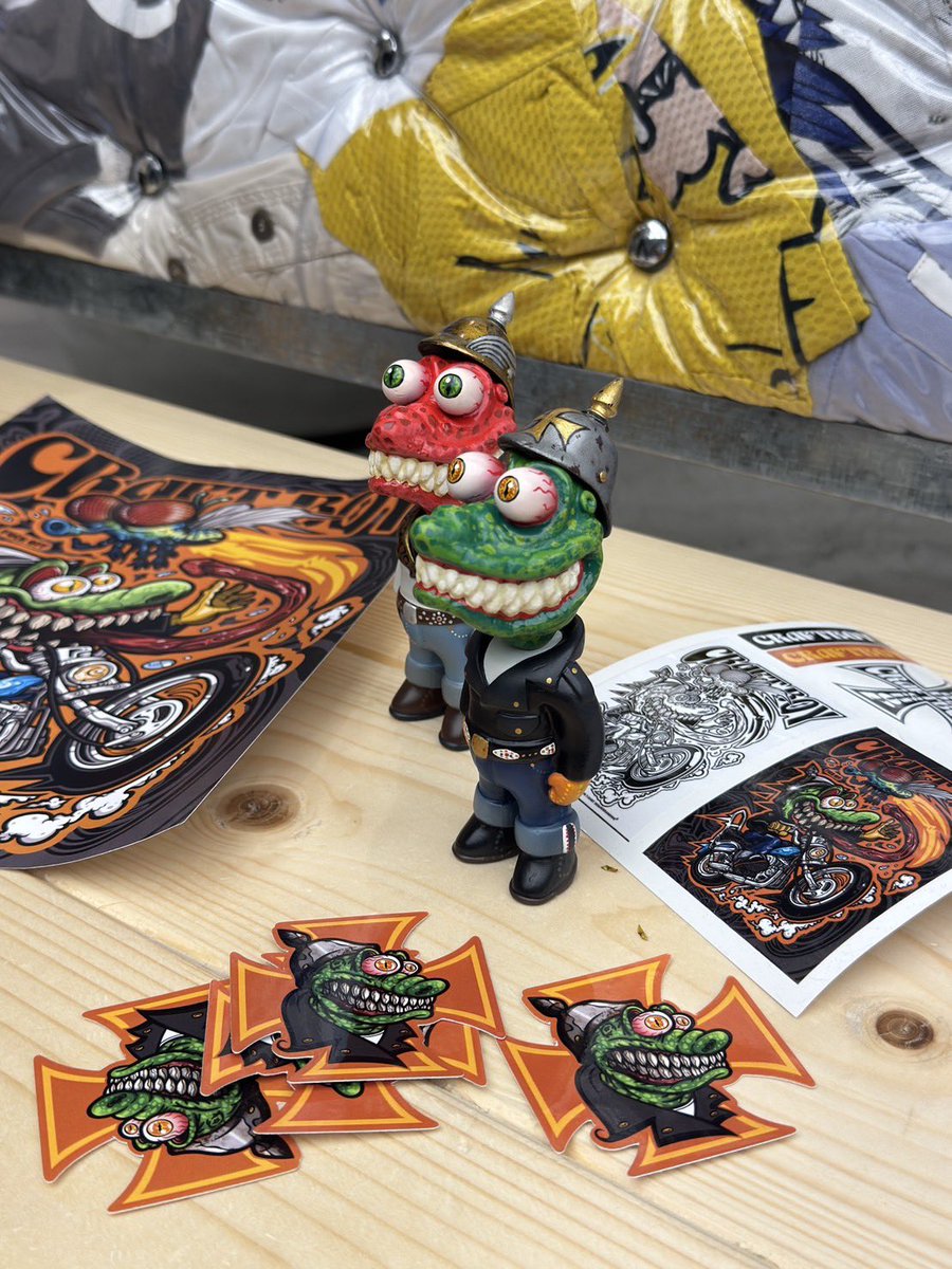 the_craftboy's tweet photo. MOTOLIZARD SILVER &amp; GOLD “THE LUCKYDOLL”
 
#thecraftboy #craftboy #handcraft #arttoy #motolizard https://t.co/oJ0lTjJkCj