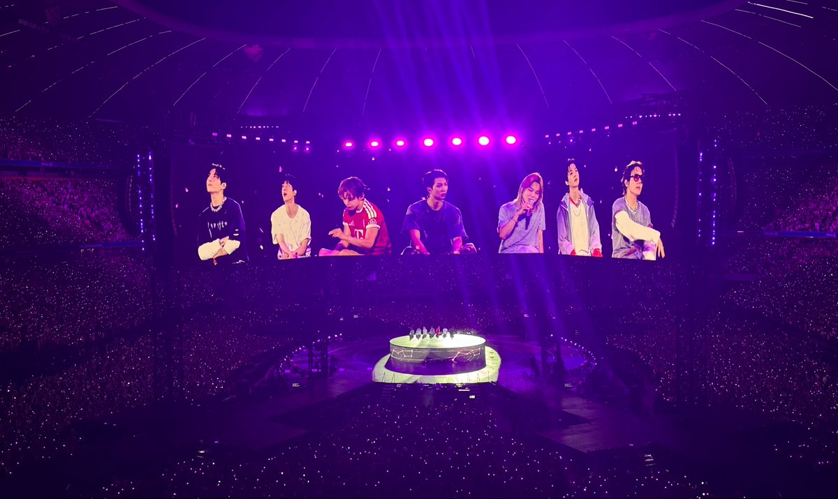 btschartdata's tweet photo. 💜 https://t.co/RykkrjPvzV