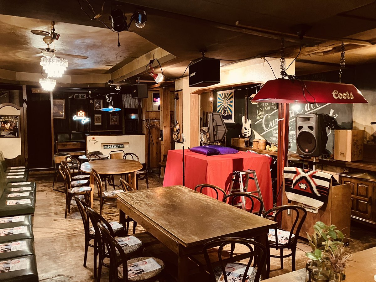 ikkyuu_rakugo's tweet photo. 札幌で私が落語会をやらせていただいているススキノの「カーテンコール」に、今週19日(日)、桂ぽんぽ娘姉さんがいらっしゃいます。

私が学生のころ、姉さんのピンク落語に度肝を抜かれました。
たぶん今の落語界で一番ススキノが似合う方です。
道民の皆様、ぜひ見に行ってください。 https://t.co/MlobbcaKhY