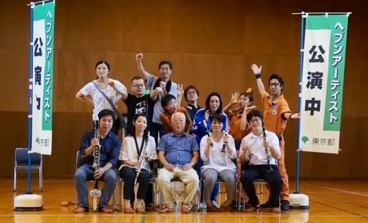 ensemble_leben's tweet photo. 大切な人とのお別れ。
この出会いがあったから今のアンサンブルレーベンがある。私たちが20周年を迎えられるのはこの出会いのおかげです。いつも会うたびに話してくださる言葉がレーベンを強くしてくれました。
橋本さん、どうか私たちのことをずっと見ていてください。

ありがとうございました。RIP. https://t.co/438Kv4Od2X