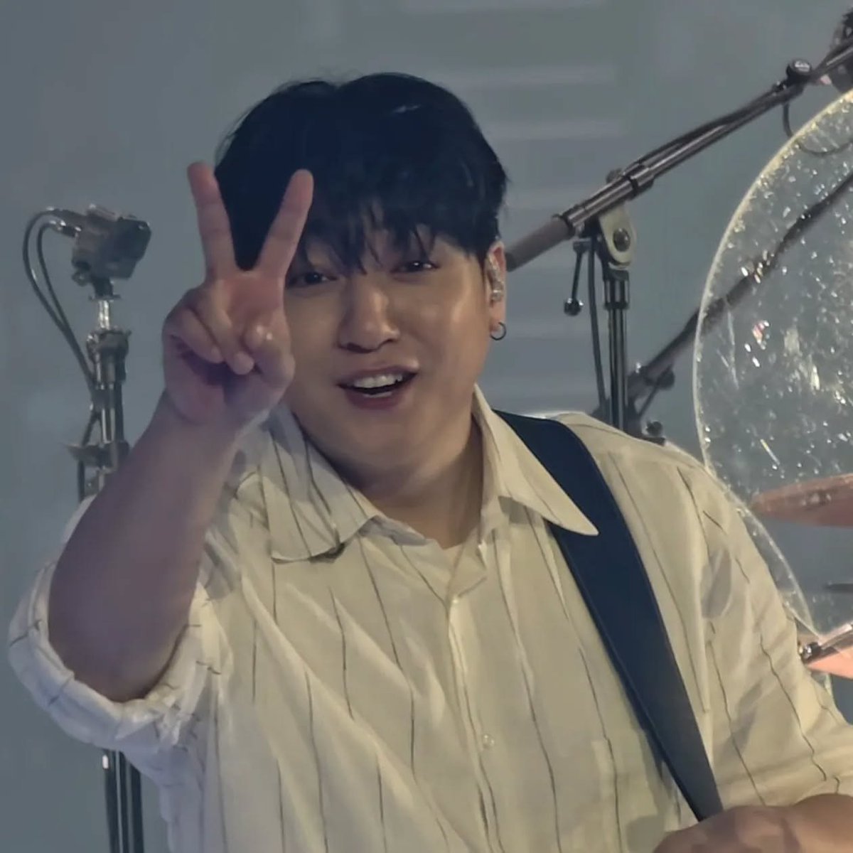 starlitmoo6178's tweet photo. These unexpected pose of him 😆😆

📸 CTTO 

#SUNGJIN #성진 https://t.co/PgGV0Q2zry