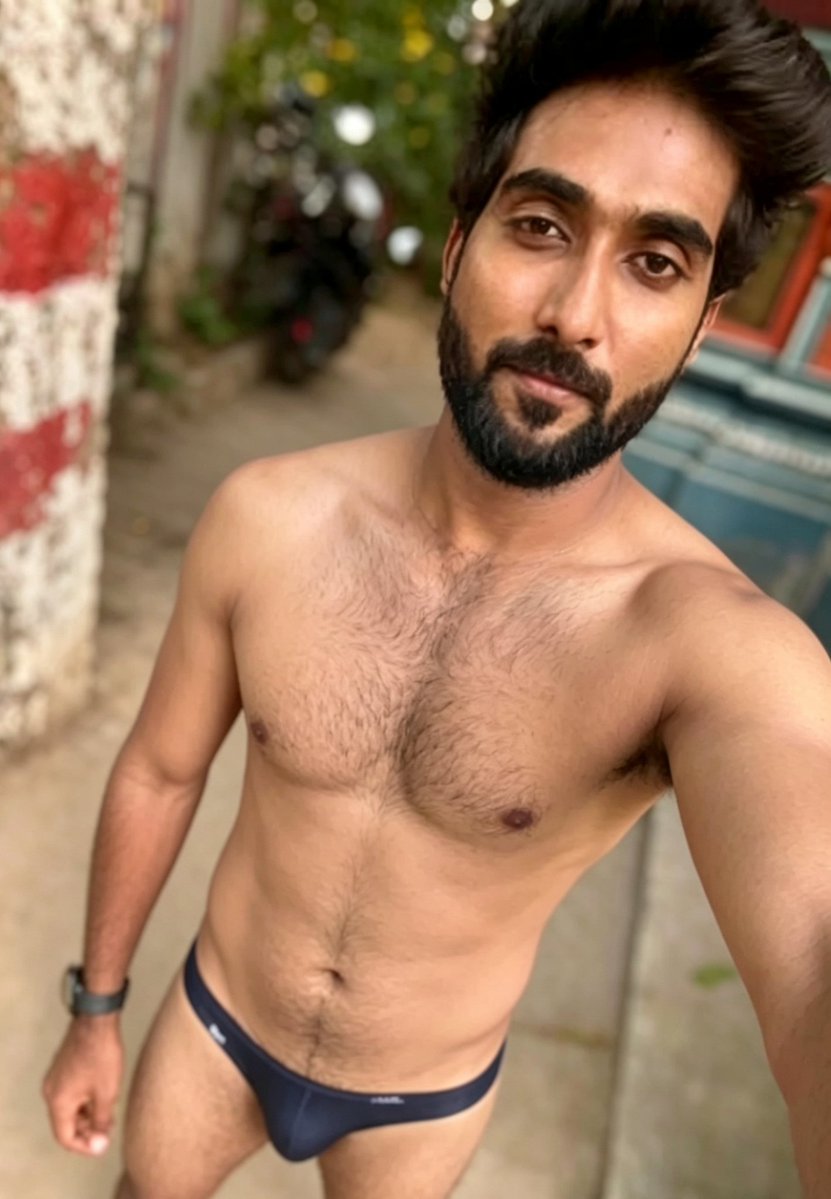 rajkumar_a85122's tweet photo. Epdi irukan 🫣🤤 Vishnu https://t.co/HSes97a70n