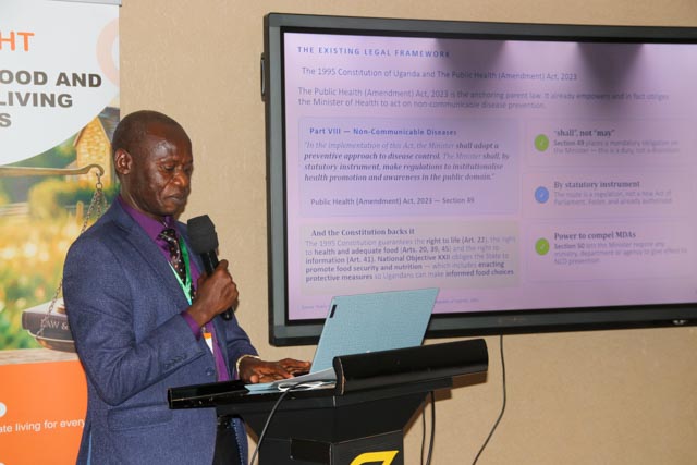 CefrohtUg's tweet photo. Dr. Charles Oyoo the Commissioner of Health Services–Non-Communicable Diseases @MinofHealthUG  has alluded to the raising burden of NCDs like cancer, high blood pressure, overweight and obesity in Uganda stating that 1 in 4 Ugandans die prematurely before the age of 70 due to a major NCD.
#FOPWL #CefrohtUG
