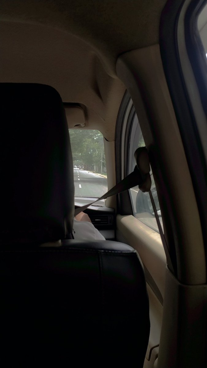 Pinkisheen's tweet photo. OMW TO HOME YAYYYYYYYYYYY https://t.co/pyczoLZ1P4
