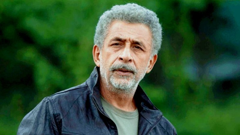 NewsAlgebraIND's tweet photo. NASEERUDDIN SHAH : Anupam Kher is very vocal as he is clown and sycophant. It is in his blood 😳

ANUPAM KHER 🔥🔥 : You've been consuming certain substances for years. That's why, you no longer know what's right or wrong.

"You have spent your entire life in frustration"

"You have even criticised legends Amitabh Bachchan, Dilip Da, Shahrukh Khan, Virat Kohli"

"And None of them has ever taken your statements seriously. But today I will speak against you"